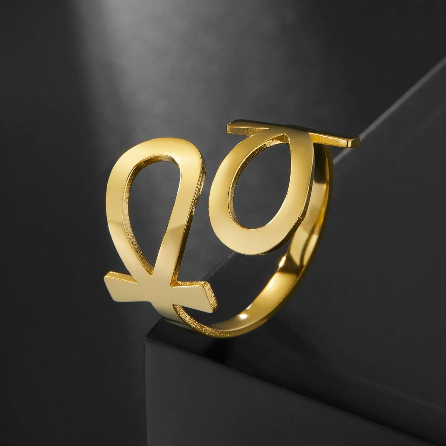 Egyptian cross ring in gold and silver
